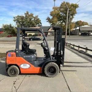Forklift, 5,000 Lb. – 13 Ft. 11 In. Reach